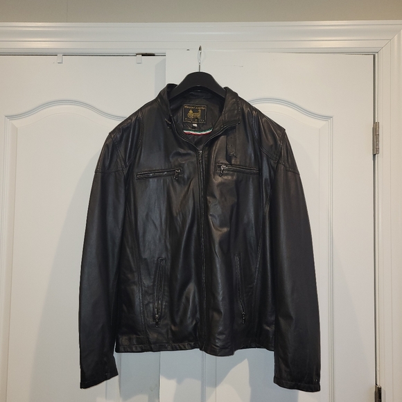 Men's 100% leather jacket